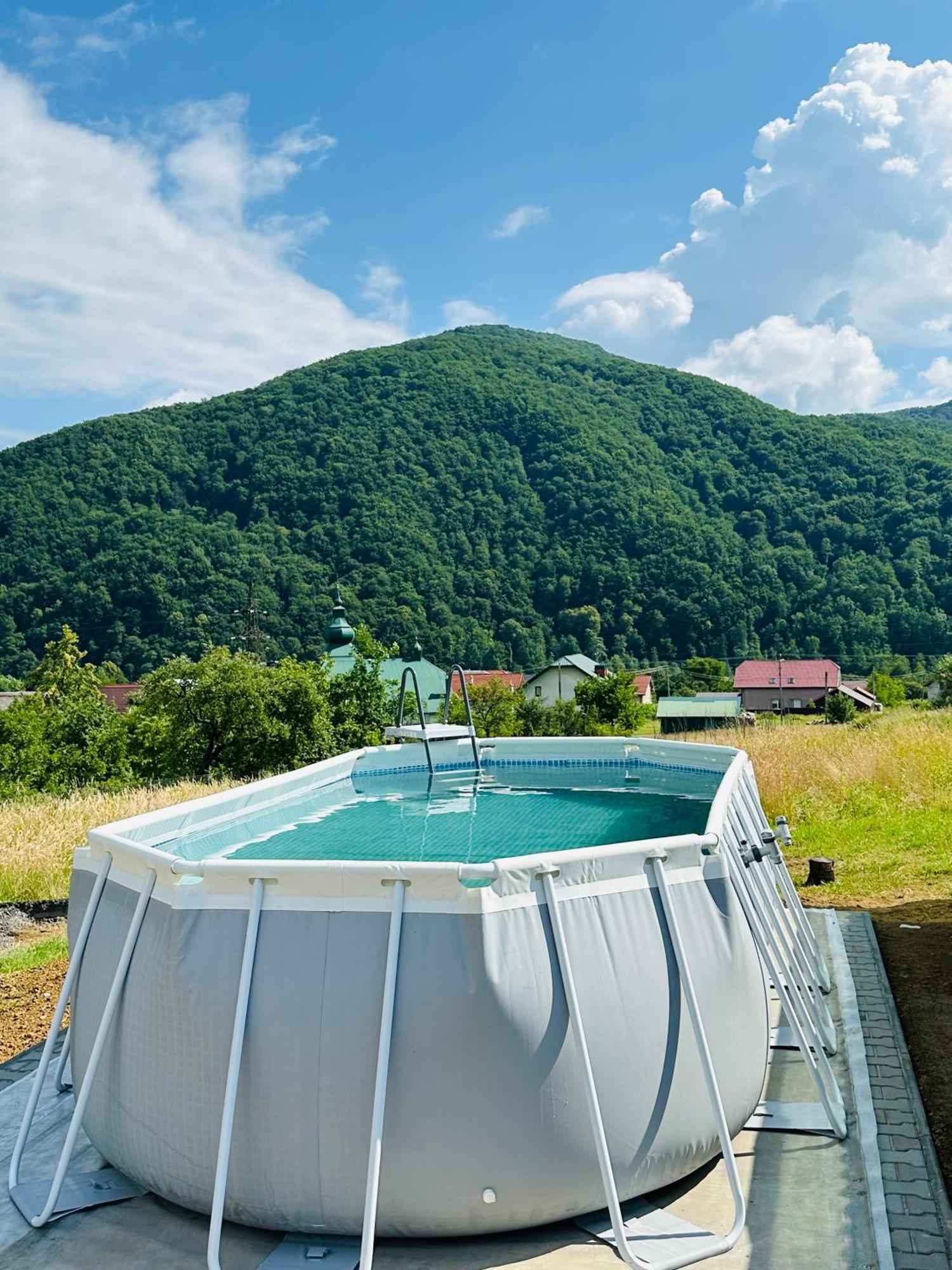 Еко Дім З Соломи Villa Solochin Luaran gambar
