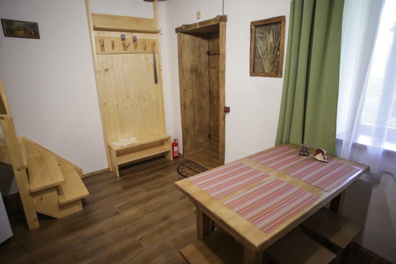 Еко Дім З Соломи Villa Solochin Luaran gambar